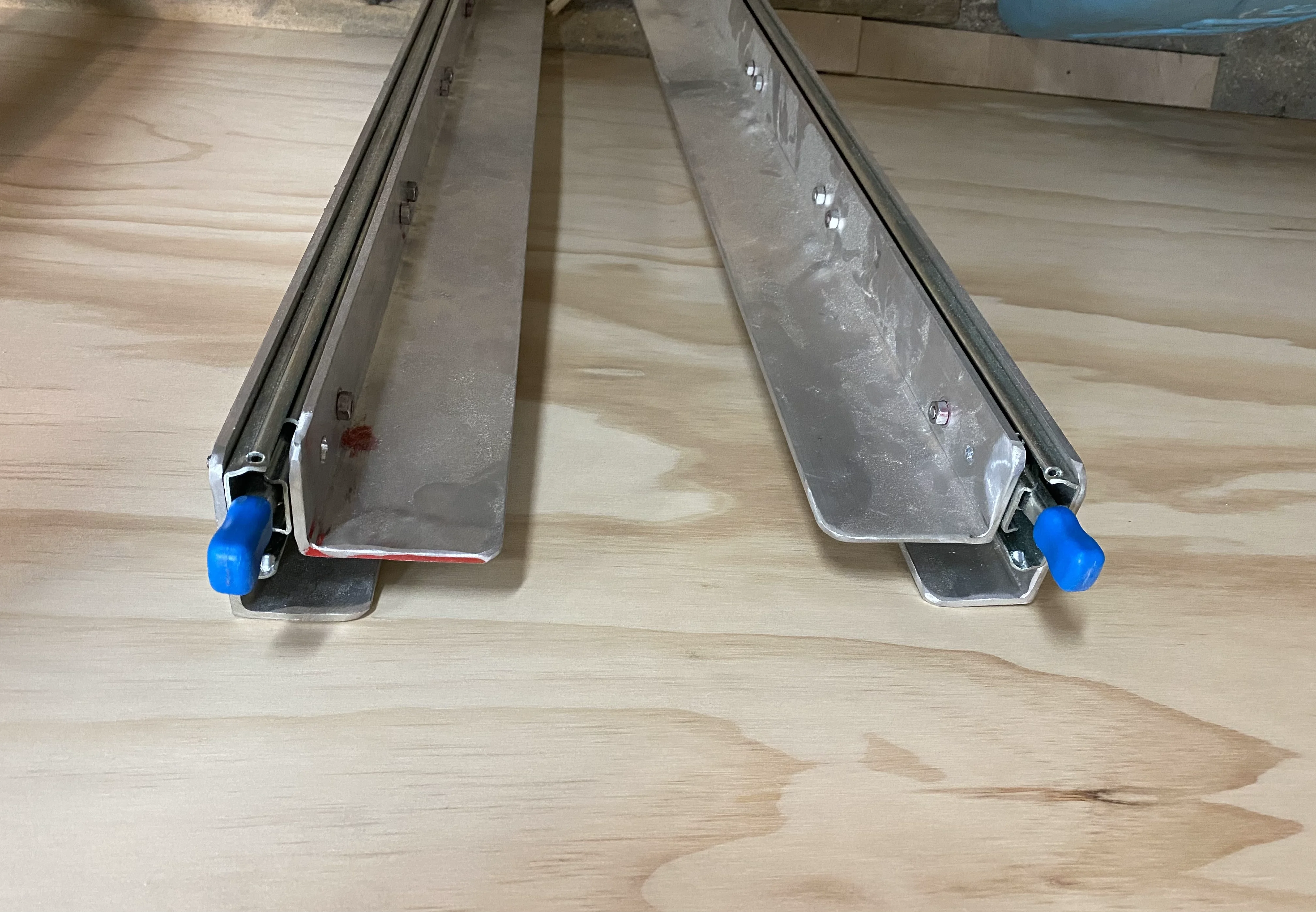 Custom aluminum fridge slide rails